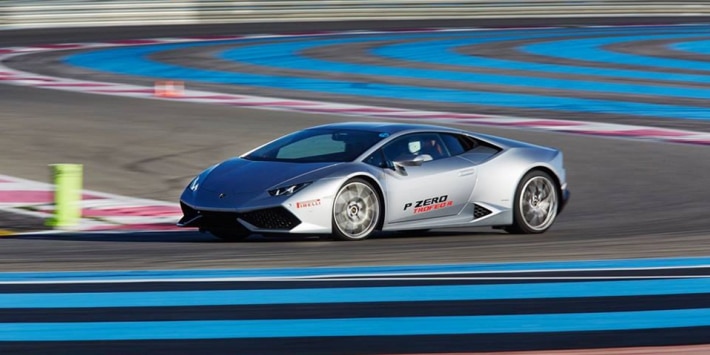 Essai du Pirelli Trofeo R avec la Lamborghini Huracan