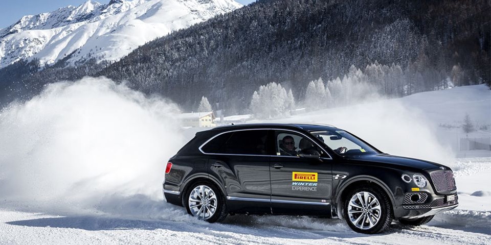 Pirelli-winter-experience-Bentley-neige